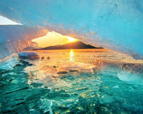 very-large-and-beautiful-chunk-of-ice-at-sunrise-in-winter_335224-294